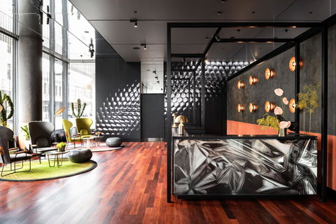 QT Perth - Lightning Ridge Tourism 11