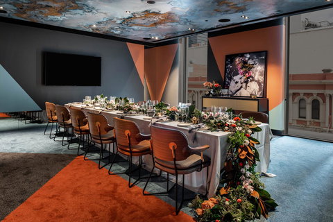 QT Perth - Lightning Ridge Tourism 22