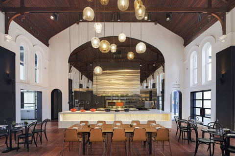The Westin Perth - Lightning Ridge Tourism 22