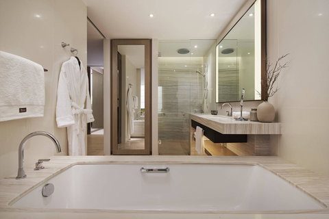 The Westin Perth - Lightning Ridge Tourism 39