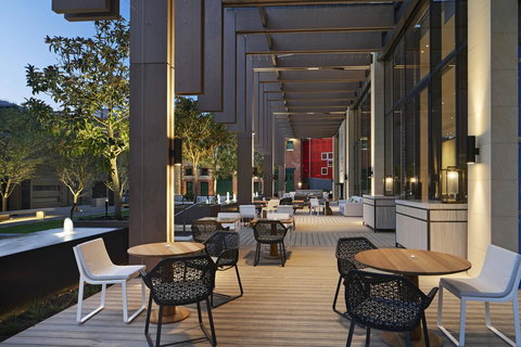 The Westin Perth - Lightning Ridge Tourism 40