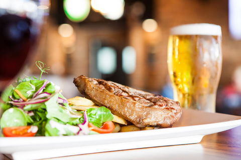 Leisure Inn Hotel Rockingham - Lightning Ridge Tourism 18