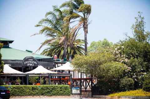 Leisure Inn Hotel Rockingham - Lightning Ridge Tourism 32