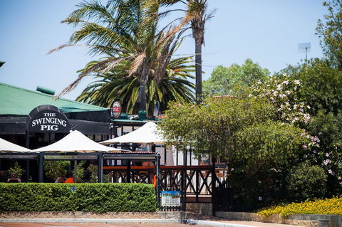 Leisure Inn Hotel Rockingham - Lightning Ridge Tourism 42