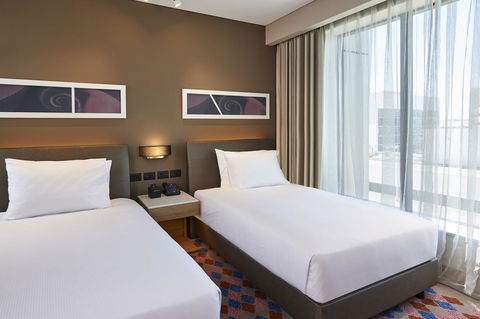 Doubletree By Hilton Perth Northbridge - Lightning Ridge Tourism 1