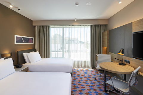 Doubletree By Hilton Perth Northbridge - Lightning Ridge Tourism 2