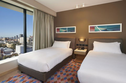 Doubletree By Hilton Perth Northbridge - Lightning Ridge Tourism 12