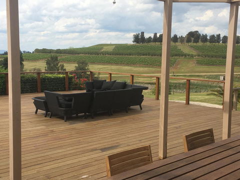 Grapevines Boutique Accommodation - Lightning Ridge Tourism 2