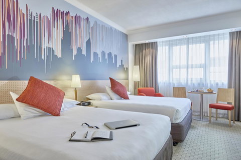 Mercure Perth - Lightning Ridge Tourism 18