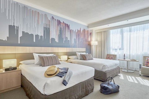 Mercure Perth - Lightning Ridge Tourism 1