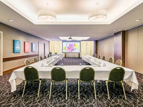 Mercure Perth - Lightning Ridge Tourism 39