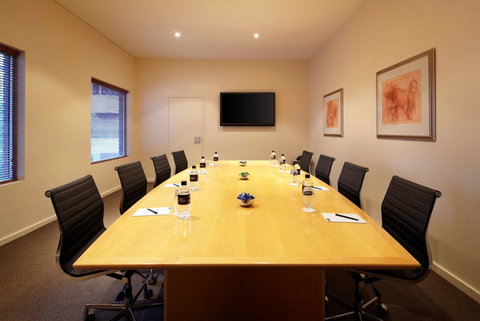 Residence On Langley Park - Lightning Ridge Tourism 21