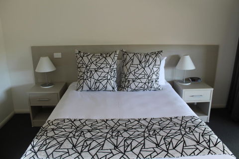 Hunter Gateway Motel - Lightning Ridge Tourism 5