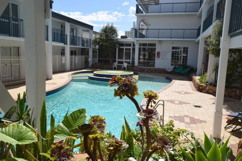 West Beach Lagoon 220 Stylish And Cozy - Lightning Ridge Tourism 17