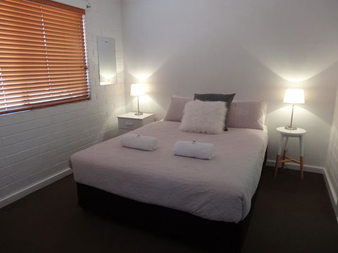 Archipelago Apartments Esperance - Lightning Ridge Tourism 12