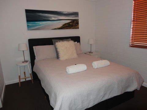 Archipelago Apartments Esperance - Lightning Ridge Tourism 14