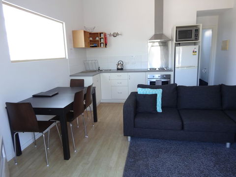 Archipelago Apartments Esperance - Lightning Ridge Tourism 19