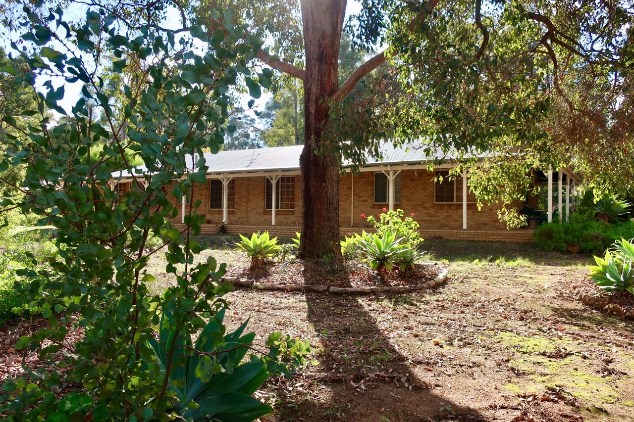  Lightning Ridge Tourism