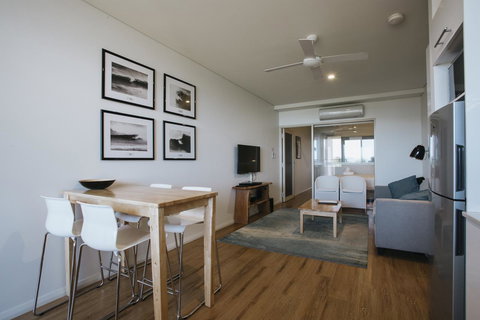 Canal Rocks Beachfront Apartments - Lightning Ridge Tourism 43