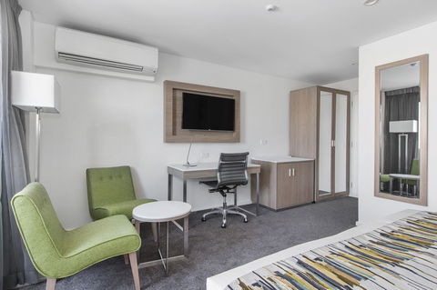 Metro Hotel Perth - Lightning Ridge Tourism 20