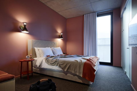 Alex Hotel - Lightning Ridge Tourism 29