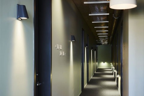 Alex Hotel - Lightning Ridge Tourism 32