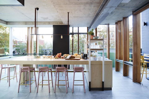 Alex Hotel - Lightning Ridge Tourism 4