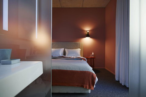 Alex Hotel - Lightning Ridge Tourism 16