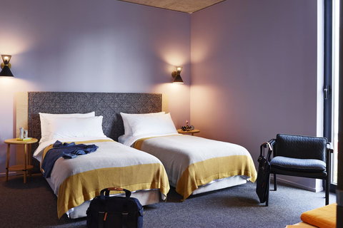 Alex Hotel - Lightning Ridge Tourism 10