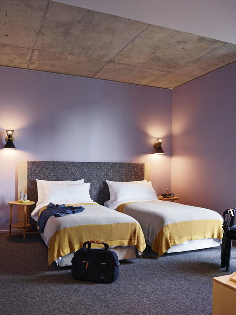 Alex Hotel - Lightning Ridge Tourism 15