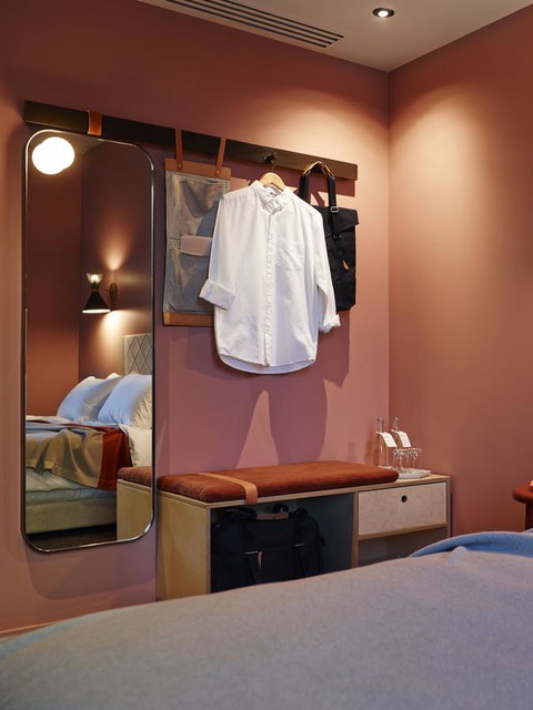 Alex Hotel - Lightning Ridge Tourism 13