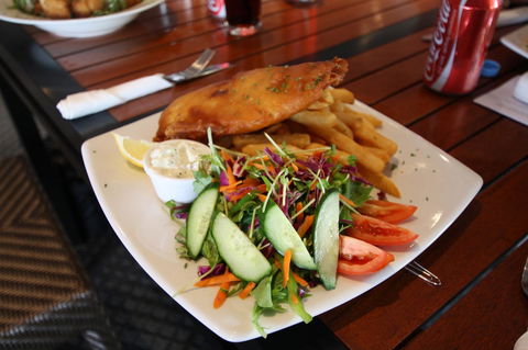 Kimberley Hotel - Lightning Ridge Tourism 31