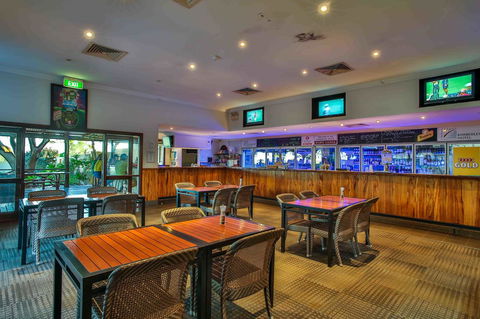 Kimberley Hotel - Lightning Ridge Tourism 16