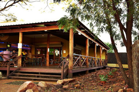 Kimberley Hotel - Lightning Ridge Tourism 0