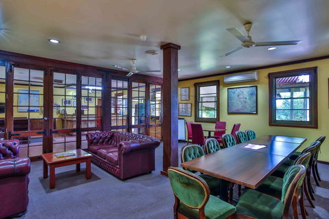 Kimberley Hotel - Lightning Ridge Tourism 26