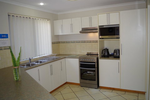 Kalbarri Blue Ocean Villas - Lightning Ridge Tourism 6