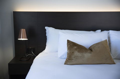The Gerald Apartment Hotel - Lightning Ridge Tourism 3