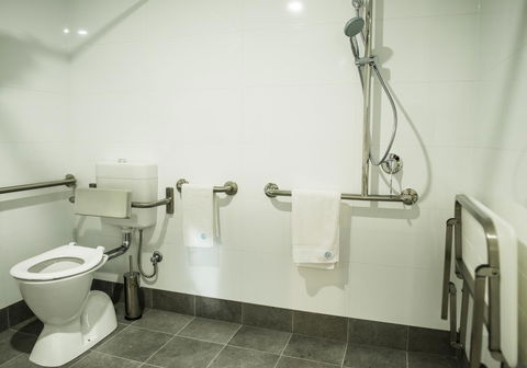 The Gerald Apartment Hotel - Lightning Ridge Tourism 22