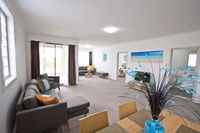 Book Morisset Accommodation Vacations Lightning Ridge Tourism Lightning Ridge Tourism
