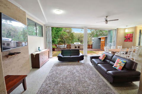 Crescent Head Spa Villa - Lightning Ridge Tourism 23