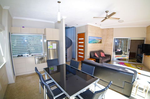 Crescent Head Spa Villa - Lightning Ridge Tourism 15