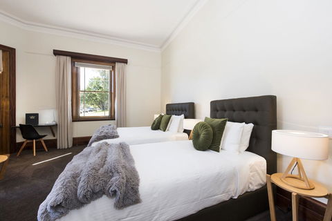 The Parkview Hotel Mudgee - Lightning Ridge Tourism 10