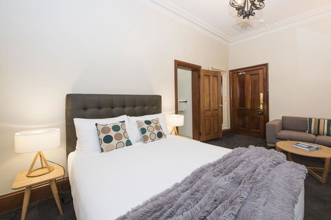 The Parkview Hotel Mudgee - Lightning Ridge Tourism 13