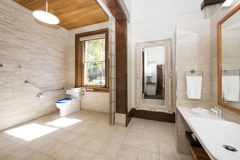 The Parkview Hotel Mudgee - Lightning Ridge Tourism 4