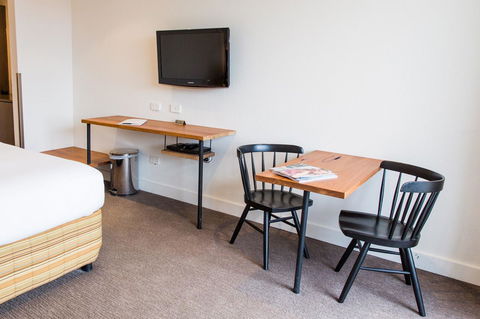 Hotel Nelson - Lightning Ridge Tourism 33