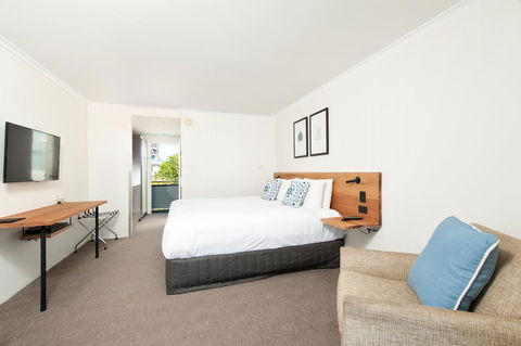 Hotel Nelson - Lightning Ridge Tourism 3