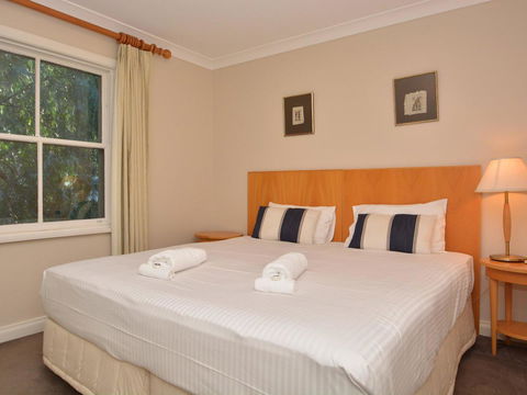 Villa Executive 2br Cypress DS Located Within Cypress Lakes Resort - Lightning Ridge Tourism 3