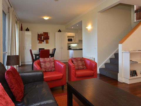 Villa Executive 2br Cypress DS Located Within Cypress Lakes Resort - Lightning Ridge Tourism 1