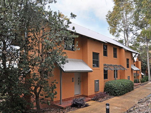 Villa Executive 2br Cypress DS Located Within Cypress Lakes Resort - Lightning Ridge Tourism 2