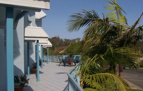 Breakers Apartments - Lightning Ridge Tourism 14